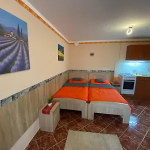 hajnal-apartman.hotels-hajduszoboszlo-hungary.com/